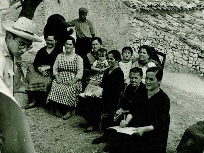 SFM-“Estar con Cristo es estar con los que sufren”. El SUT en los itinerarios del catolicismo universitario de los años cincuenta.”(24 octubre, 2023)