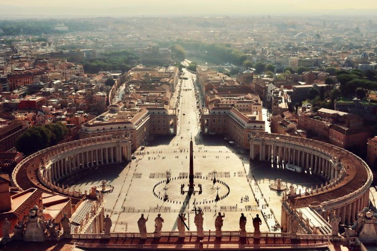 st peters square in vatican
